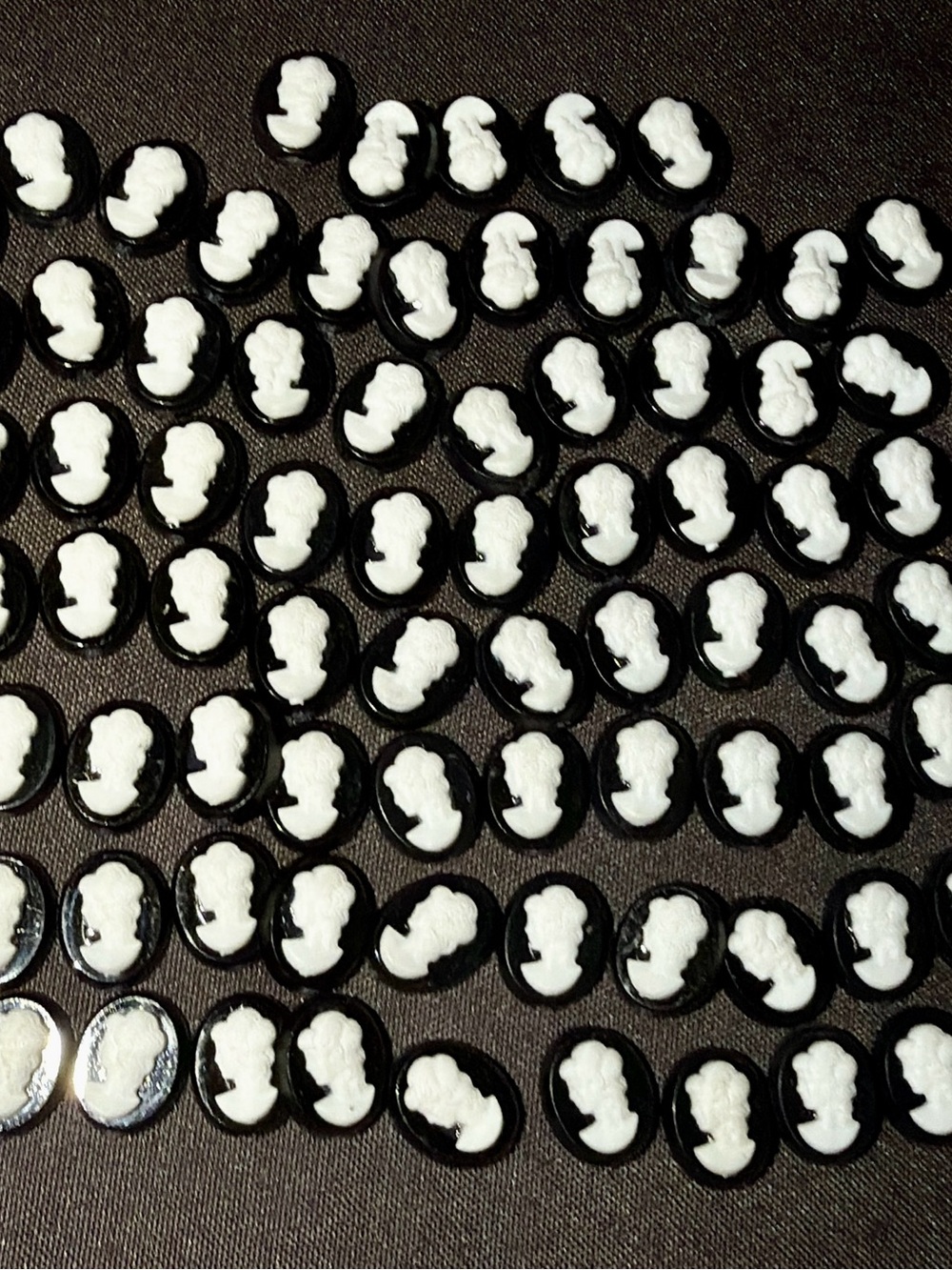 Vintage Black & White Resin Cameo Made in Hong Kong- (75)
